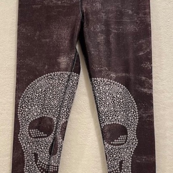 SALE!  4 Pairs!  Evolution and Creation Women's Workout/Yoga Leggings - Picture 11 of 12